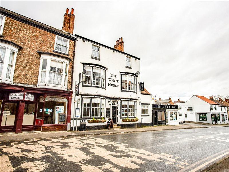 ホテル Oyo The White Horse, Ripon North Yorkshire エクステリア 写真