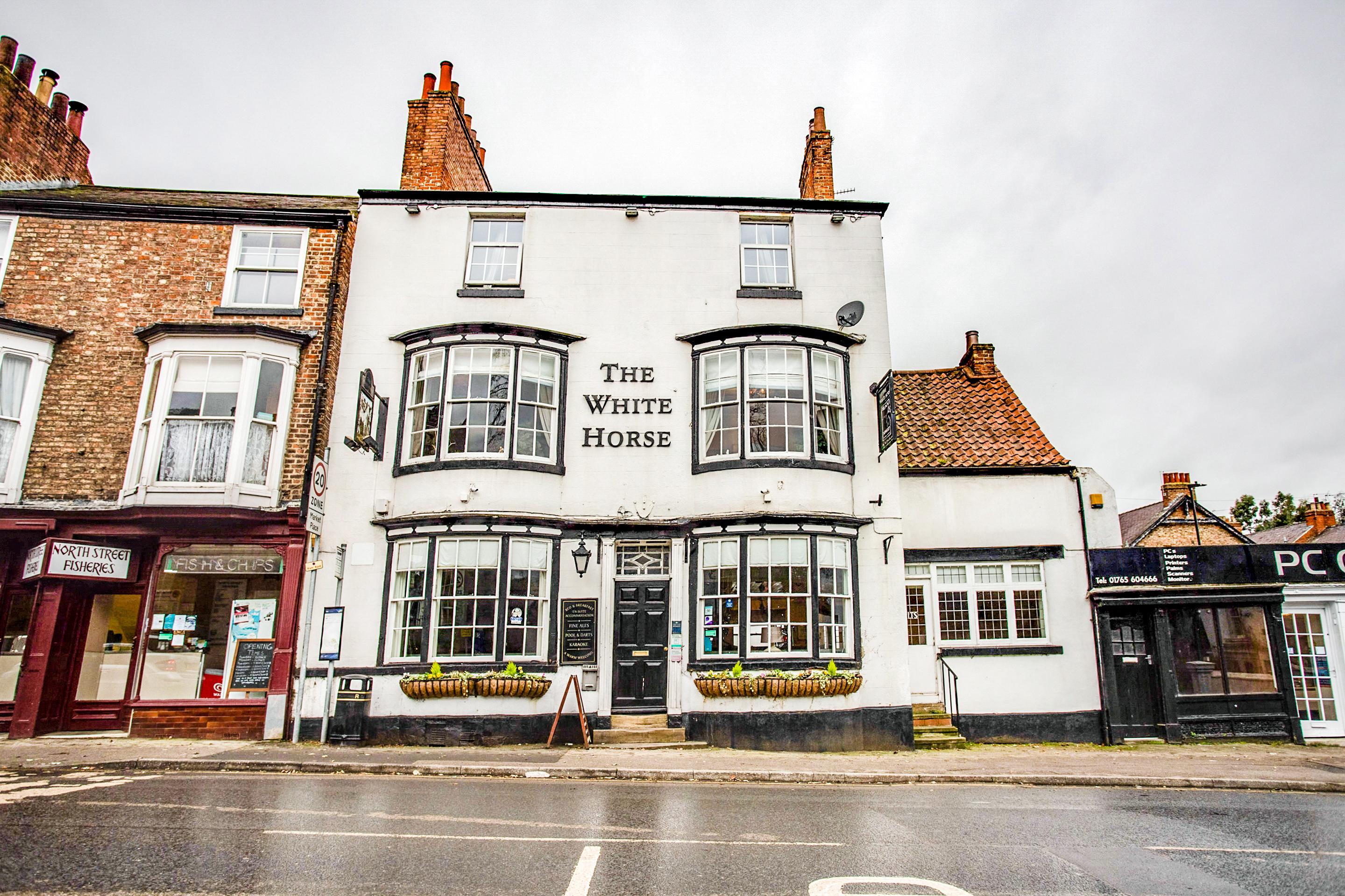 ホテル Oyo The White Horse, Ripon North Yorkshire エクステリア 写真
